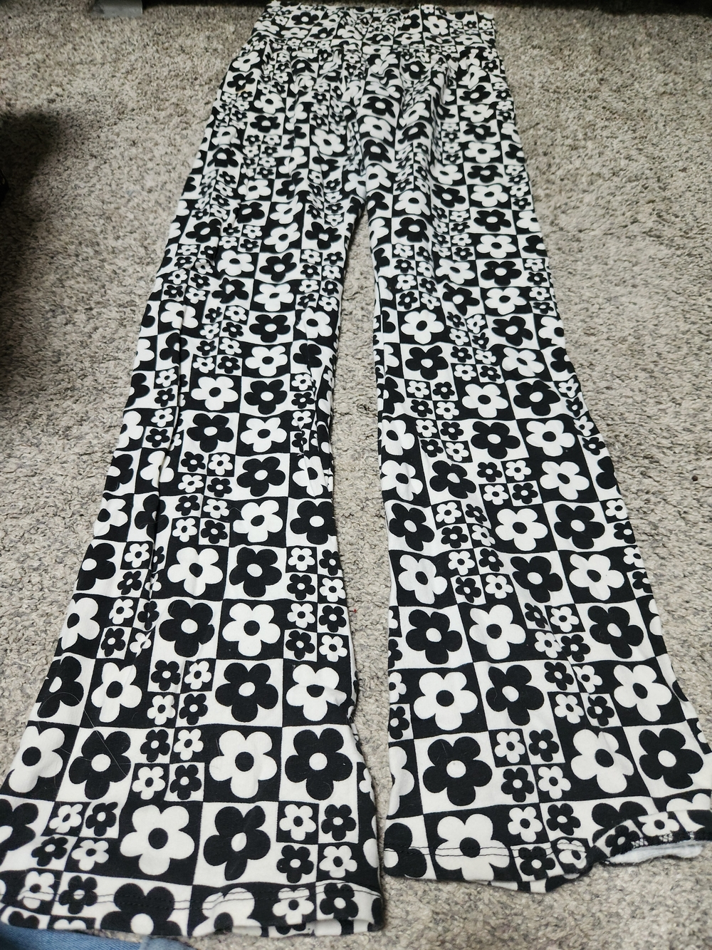wild fable Black and White Floral Check Leggings
